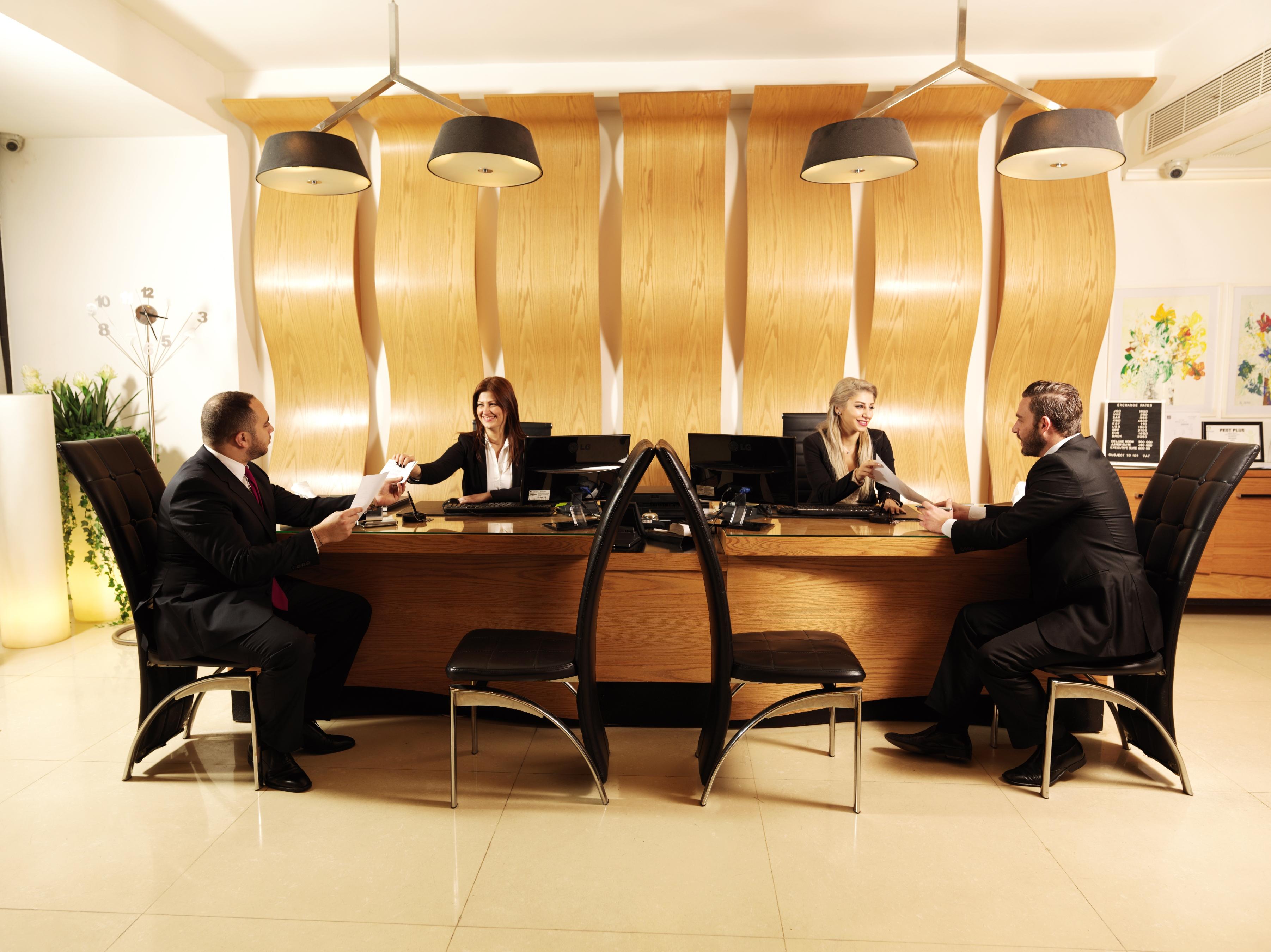 Wh Hotel Beirut Eksteriør billede